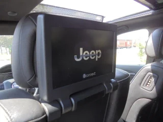 Jeep Grand Cherokee 2015 - 4X4 SUMMIT EDITION 3.0 LTR V6 obrazek 9