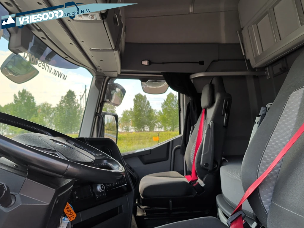 Renault 2023 - T 480 HIGH изображение 5