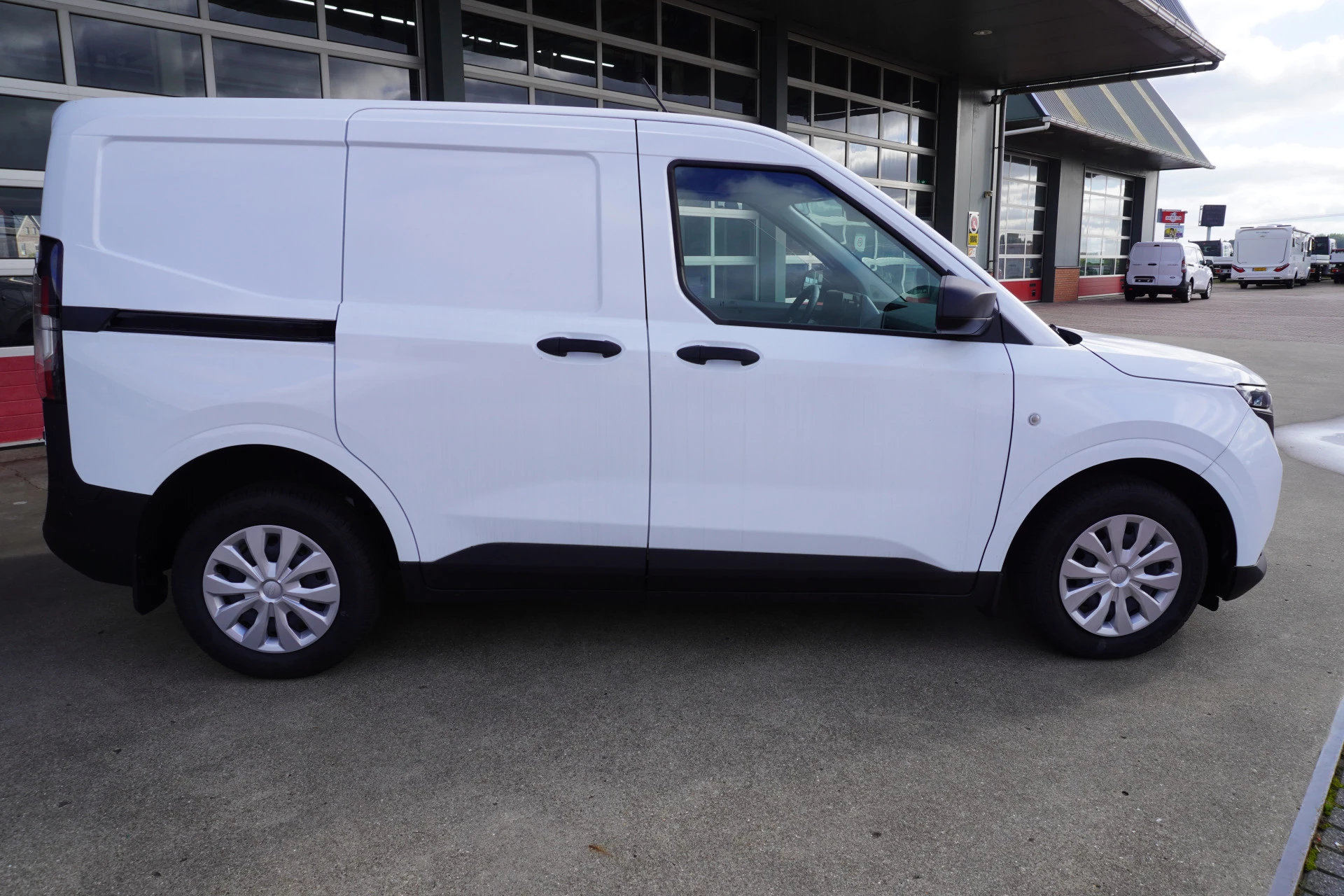 Ford Transit Courier 2024 - 1.0 EcoBoost 125PK Trend Benzine Automaat obrázek 3