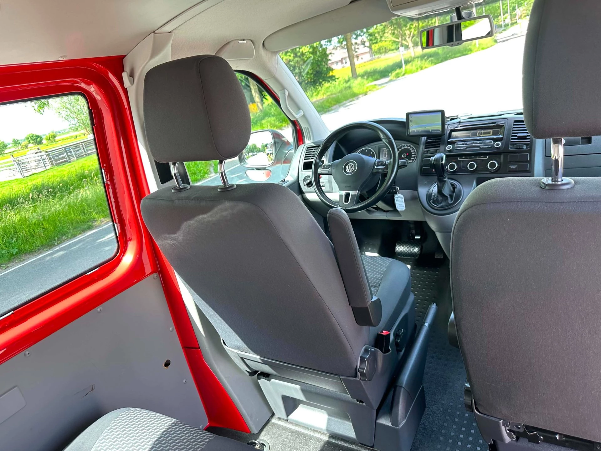 Volkswagen Transporter 2014 - Kombi 2.0 TDI L2H1 9 Persoons AUTOMAAT MARGE afbeelding 41