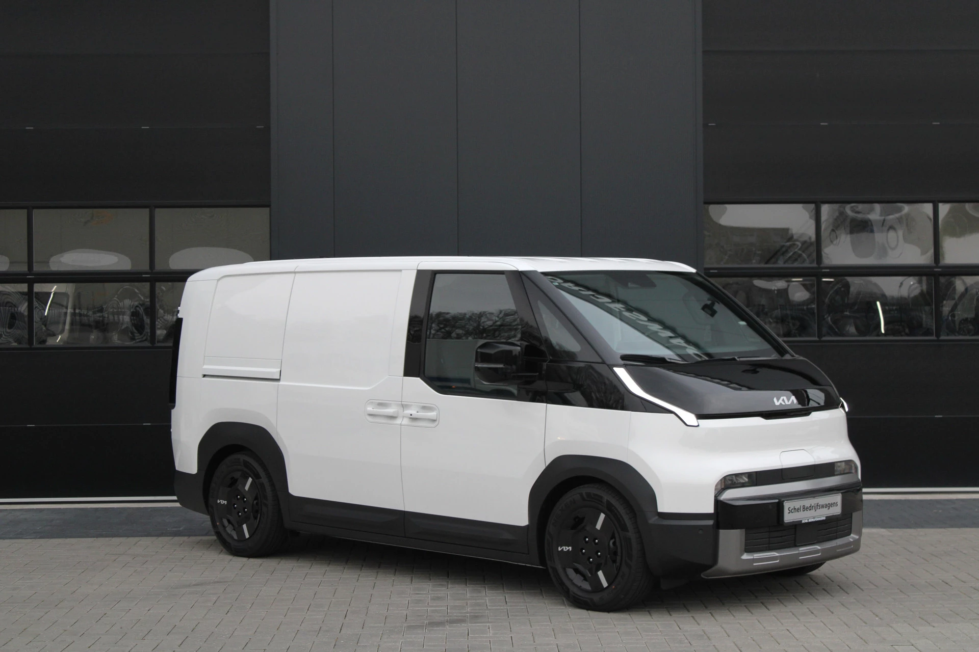 Kia PV5 2026 - L2H1 Plus 71.2 kWh 164pk - 416km WLTP - Stoel/Stuurverwarming - Keyless - V2L - Camera - ACC met stuurhulp - Rijklaar afbeelding 3