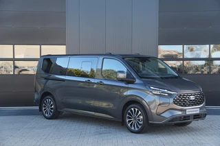 Ford Tourneo Custom 2026 - 340 2.5 PHEV L2H1 Titanium X 232pk | ACC | Pano | B&O | Elek. schuifdeuren | 360 camera | Elek-Trekhaak | Prijs excl. BTW | Rijklaar afbeelding 3 miniatuur