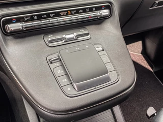 Mercedes-Benz V-Class 2024 - 300d Extra Lang Avantgarde Dubbele Cabine image 79