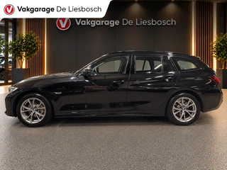 BMW 3 Serie 2022 - Touring 330e Business Edition Plus / trekhaak / sportstoelen / cruise afbeelding 2 miniatuur
