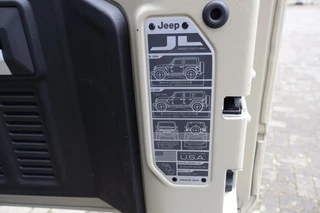 Jeep Wrangler 2022 - 4XE 380 Plug In Hybrid SAHARA / GOBI / 20 inch Bawarrion zdjecie 29