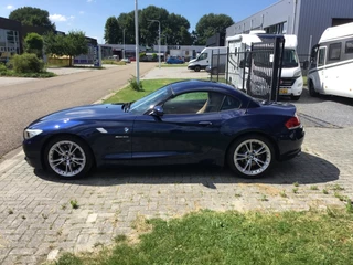 BMW Z4 2011 - Roadster SDrive30i Executive LPG obrazek 19