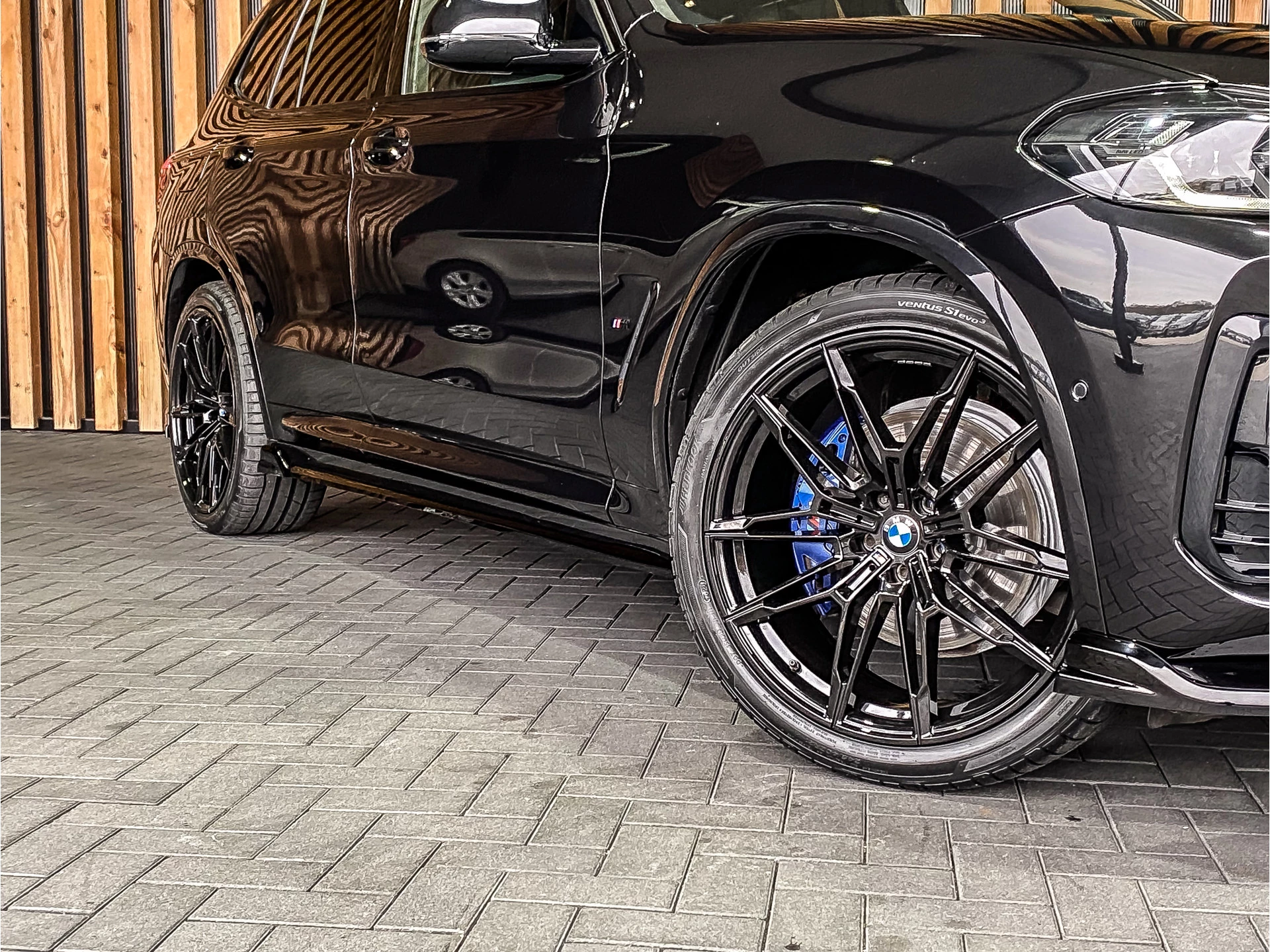 BMW X3 2023 - xDrive30e 292PK High Executive M-Sport изображение 21