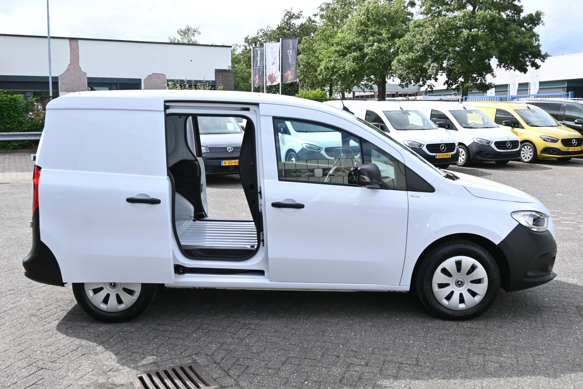 Mercedes-Benz Citan 2022 - 110 CDI L1 Pro imagem 2