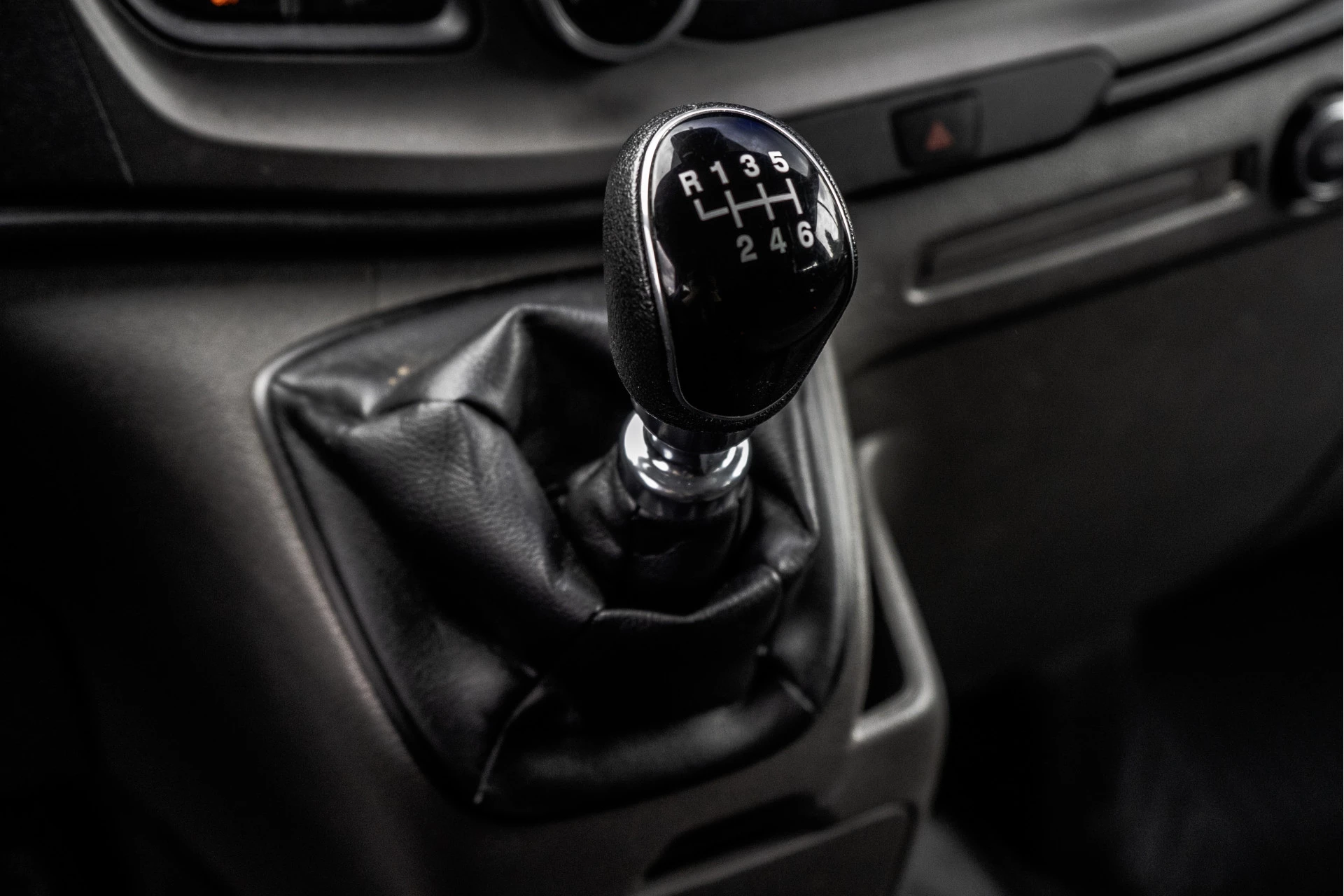Ford Transit Custom 2019 - **2.0 TDCI 131PK L2H1 | 6-Zits | Cruise | Airco | PDC | Euro 6** immagine 22