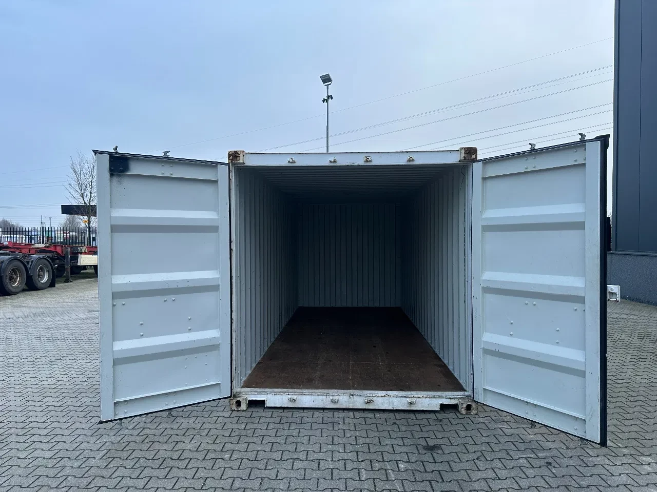 2019 - nice 20FT DV 8'6" container with valid CSC: 02/2029 immagine 7