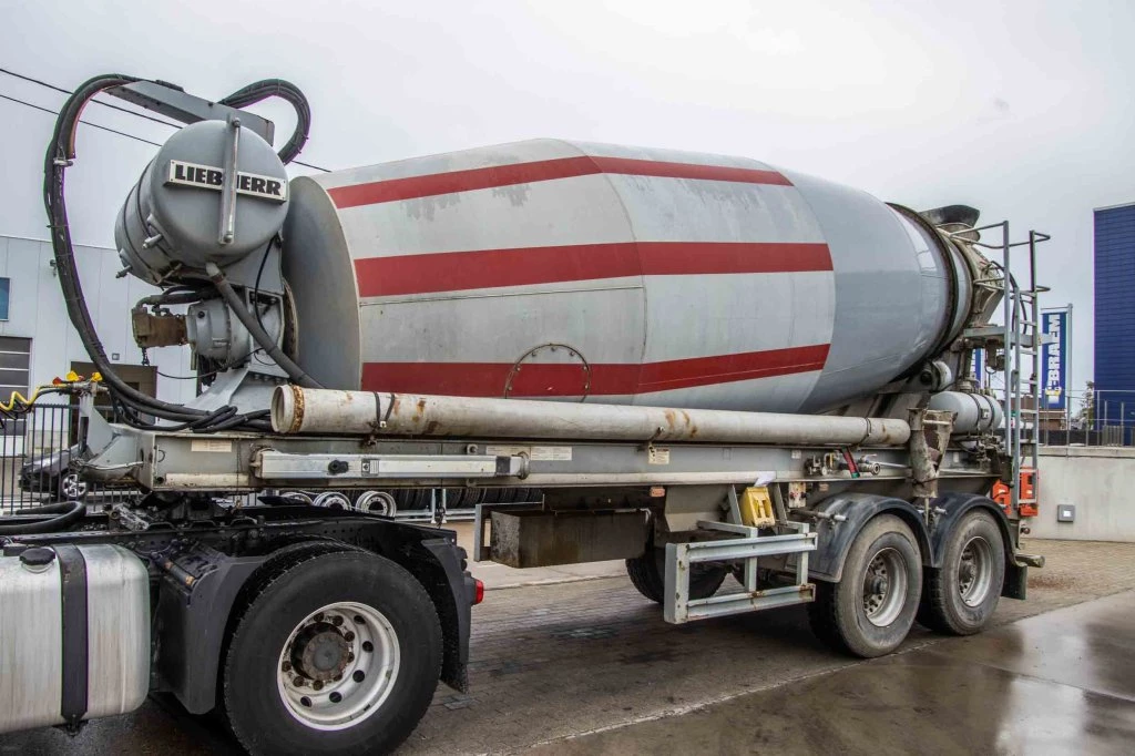 Liebherr 2013 - BETON MIXER/MALAXEUR/MISCHER HTM 1204 - 12M³ image 4