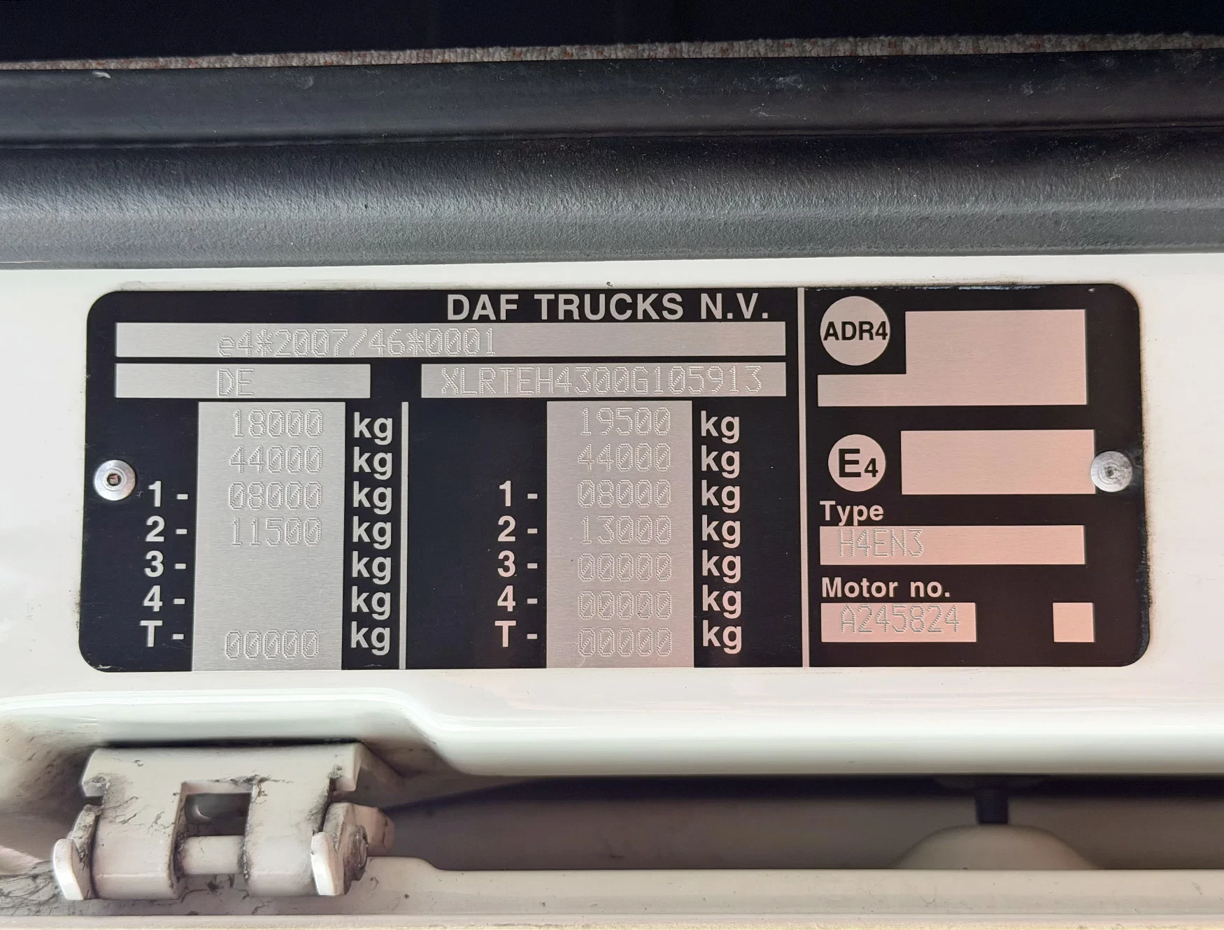 DAF XF 460 2016 - SSC FT 2X TANKS EURO 6 FULL SPOILER 2 PIECES AVAILABLE HOLLAND-TRUCK obrázek 21