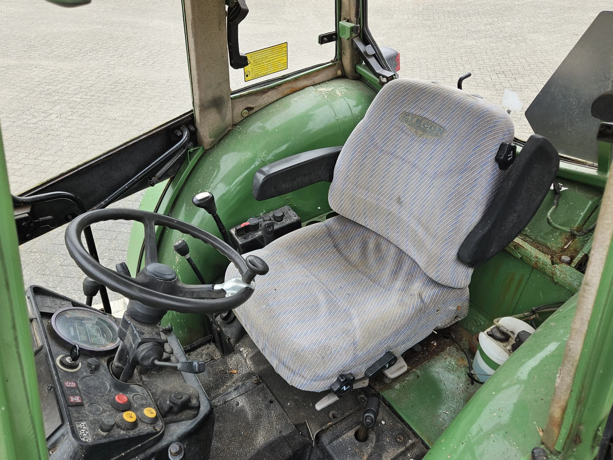 Fendt 1994 - 260 S landbouwtrekker afbeelding 21