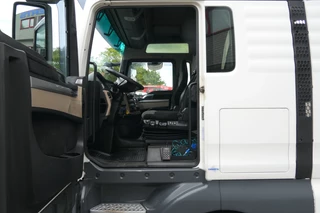MAN TGX 2018 - 18.500 XXL | Mega/Lowdeck | Lifting fifth wheel | 577918Km | 2018 | Retarder | 2 Tanks | Full Air | Stand klima | Subwoofer | TUV/MOT/APK 08-2026 | German Truck obrazek 28