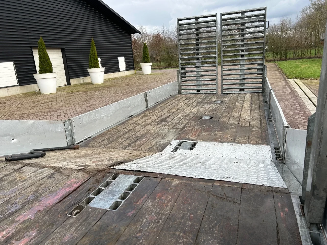 Veldhuizen 2011 - BE OPLEGGER SEMI DIEPLADER 8 TON imagem 9