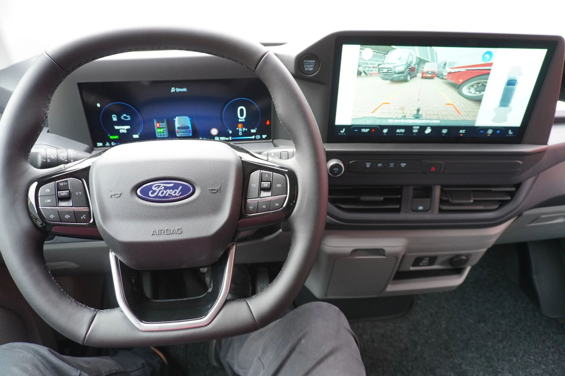 Ford Transit Custom 2026 - 340L 2.5 PHEV 233PK L2H1 Trend 9 Persoons PHEV Automaat obrázek 23
