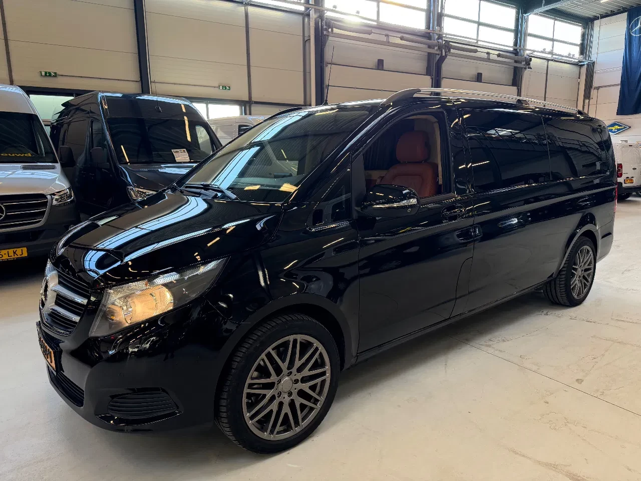Mercedes-Benz V-Class 2015 - 250D Extra Lang Brabus Uitvoering VIP Vervoer ZIE FOTOS MARGE obrázek 2