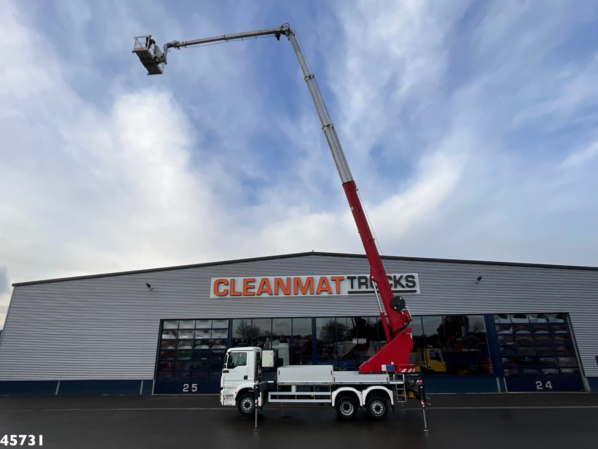 MAN TGM 2019 - 26.320 Euro 6 Bocker hoogwerker met Jib 46 meter Just 33.833 km! afbeelding 3