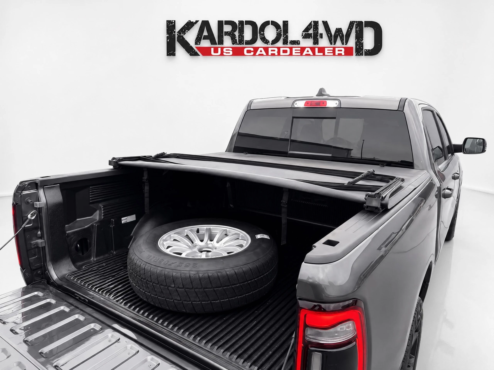 Dodge Ram 1500 2024 - 5.7 V8 4x4 Crew Cab Sport BPM VRIJ! | Luchtvering | LPG | Elec.treeplanken | afbeelding 5