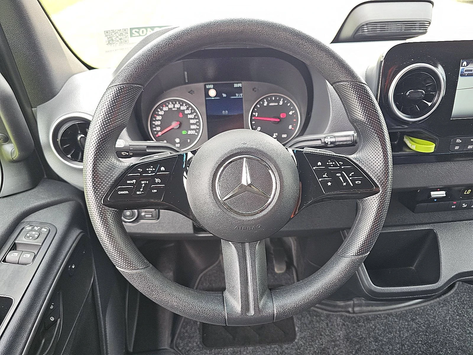Mercedes-Benz Sprinter 2024 - 317 Bild 13