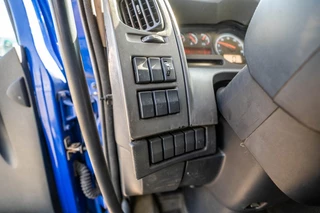 Renault N/A 2010 - PREMIUM 270 DXI +DHOLLANDIA 1.5T obrazek 12