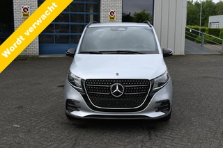Mercedes-Benz V-Class 2024 - 300d 4-Matic Exclusive AMG L3 DC imagen 1