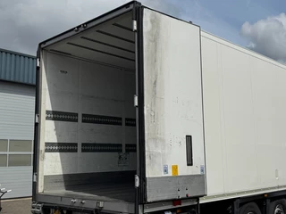 Schmitz Cargobull N/A 2016 - Iso Kasten Trailer / OV-Laadklep / 2x Lift-as / APK 04-2027 obrazek 23