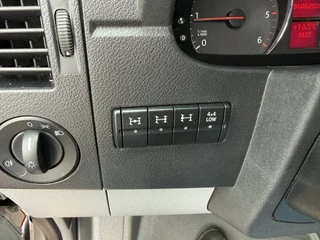 Volkswagen Crafter 2013 - 35 2.0 TDI L3H2 LET OP!! SPECIAL 4X4 100% ALL TERRAIN image 13