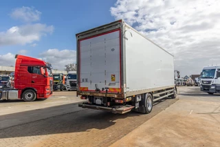 Renault N/A 2012 - MIDLUM 270 (18t) DXI + Dhollandia image 7