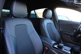 Mercedes-Benz CLA 2022 - Shooting Brake 180 AUT7 Luxury Line LEDER NAVI CAMERA CARPLAY obrazek 13