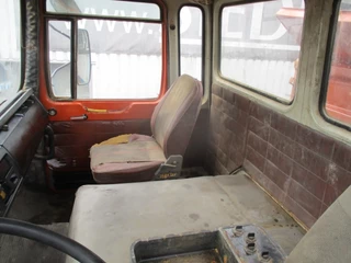 MAN 26.321 1980 - 6x4 , 3 way tipper , ZF Manual , Spring suspension bild 13