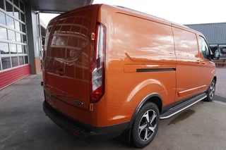 Ford Transit Custom 2023 - 300L 2.0 TDCI 130PK L2H1 Limited Active Edition DEMO image 4
