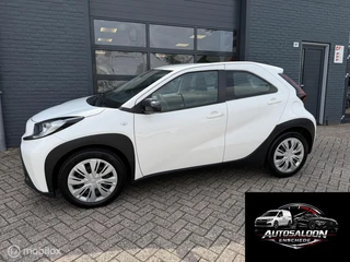 Toyota Aygo 2022 - X 1.0 VVT-i MT Play 07-2022 Airco Camera Cruise afbeelding 2 miniatuur