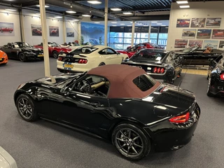 Mazda MX-5 2018 - ND Roadster 1.5 SkyActiv-G 131PK Sakura Limited Bose Leder PDC Apple CarPlay bild 14