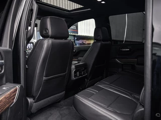 Chevrolet Silverado 2019 - High Country image 17