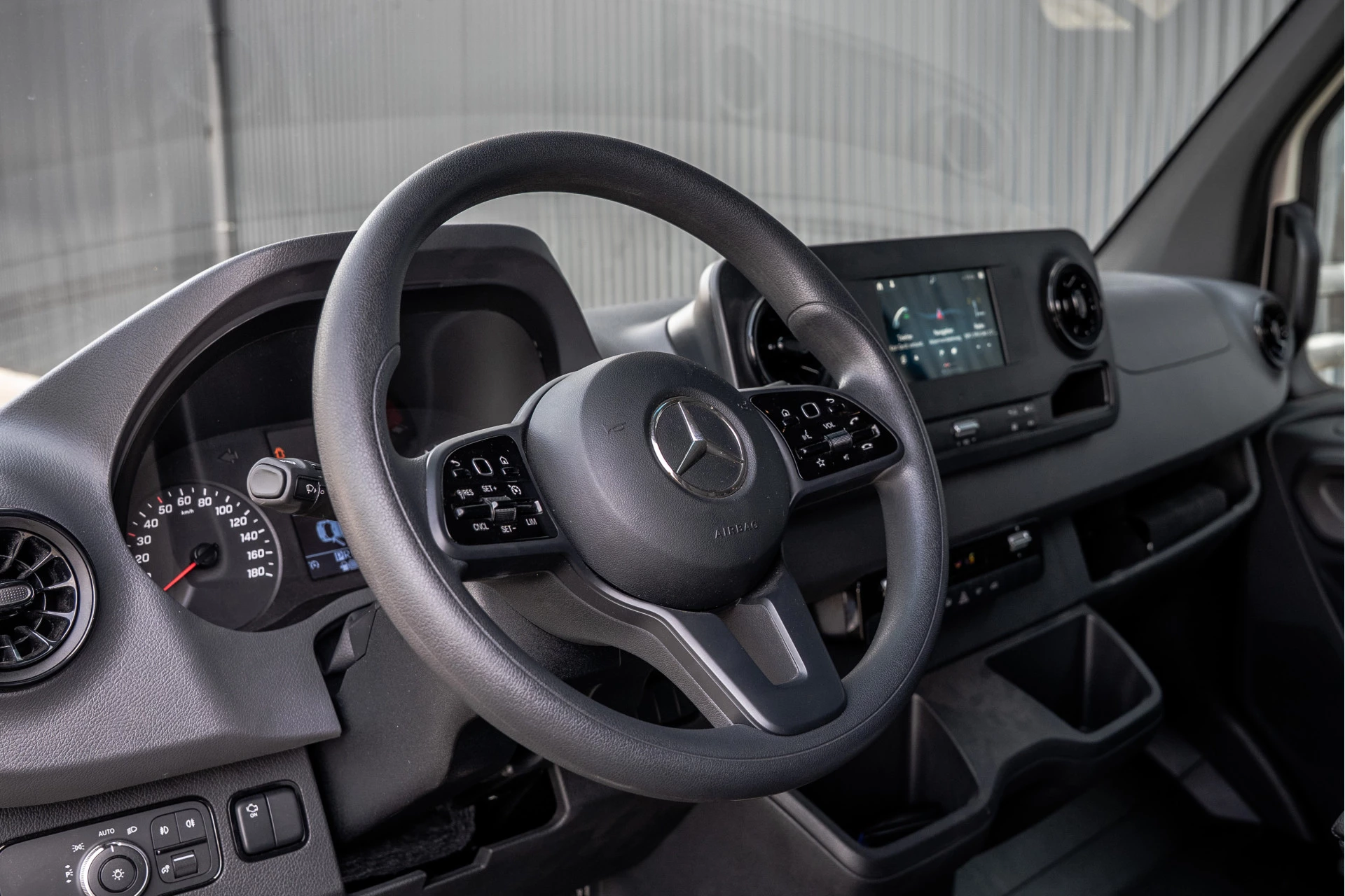 Mercedes-Benz Sprinter 2024 - 519 CDI | 190PK | Automaat | Nieuw | Luchtvering | LED | Cruise | Carplay | Mbux | Navi | Climatronic Bild 12