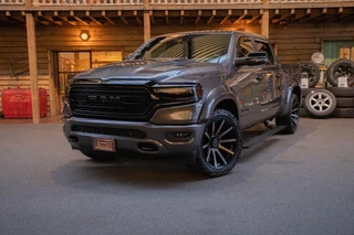 Dodge Ram 1500 2024 - 5.7 V8 Limited zdjecie 1