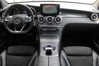 Mercedes-Benz GLC 2019 - 250 4MATIC AMG LINE NIGHT PAKKET COMAND CARPLAY <<NL AUTO>> afbeelding 2 miniatuur