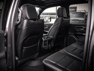 Dodge Ram 1500 2024 - Laramie Night Edition obrazek 13