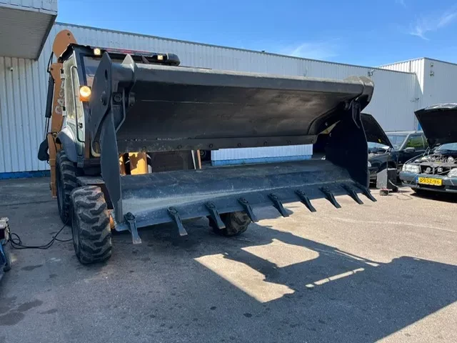 Case 2018 - 851EX-SS , 4x4 , Backhoe Loader , 4 in 1 Bucket imagen 12