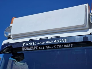 Scania R 2020 - R520 V8 NGS Lowroof 6x2 - Custom interior - Retarder - Full air - "Liverpool Edition" bild 33