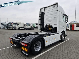 Volvo FH 2024 - 460 PK XL CABINE obrazek 3