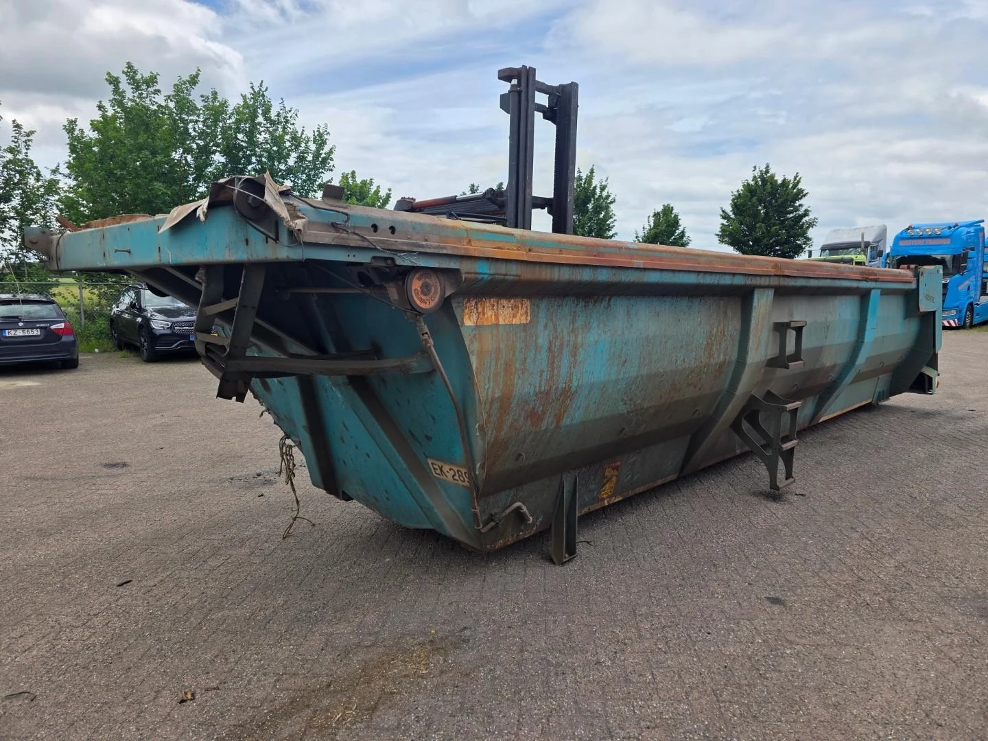 V-Rounder Tipper body afbeelding 2