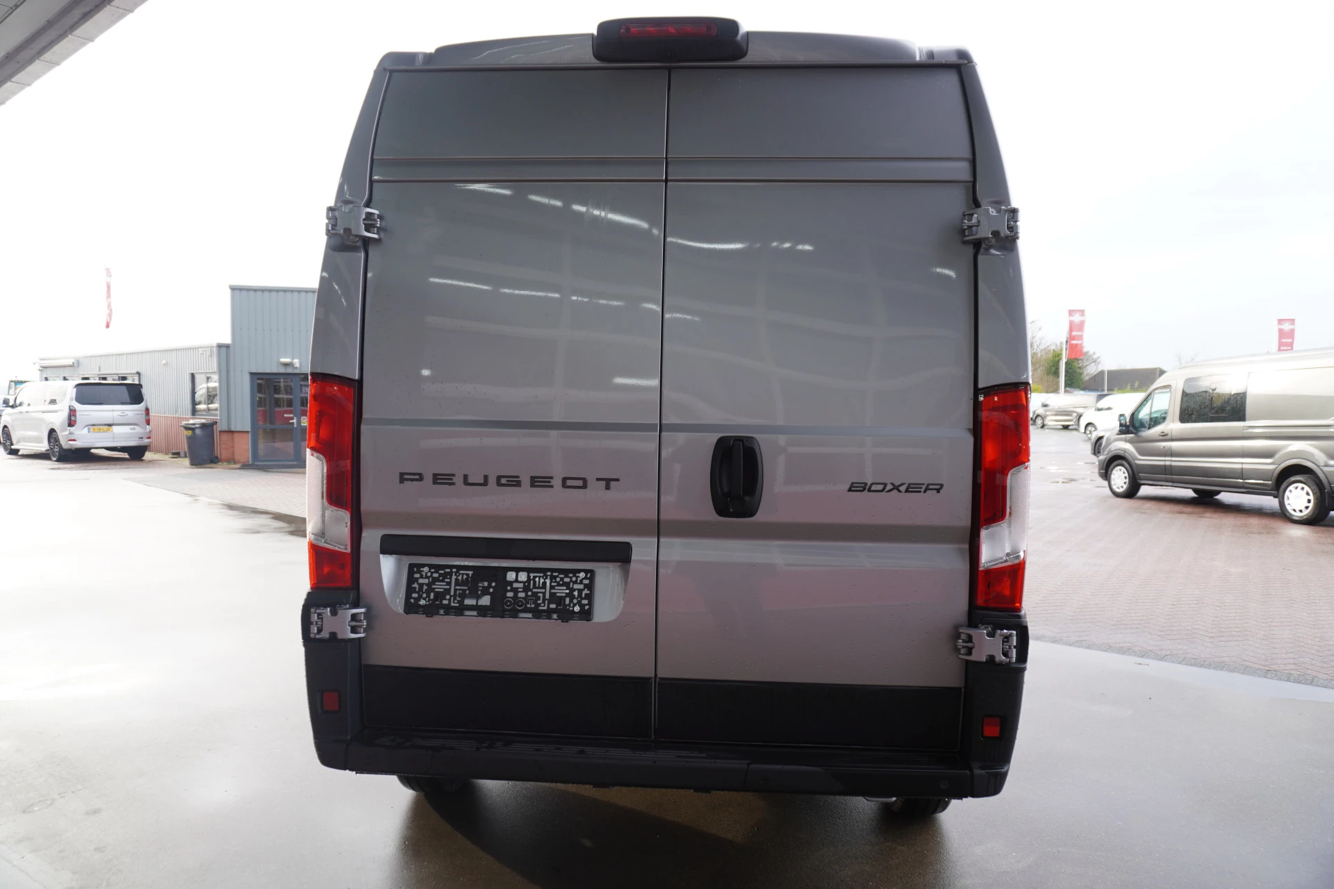 Peugeot Boxer 2024 - 2.2 BlueHDi 180PK S&S L3H2 3.5t Zwaar Automaat afbeelding 6