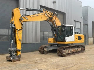 Liebherr R926LC 2016 afbeelding 2 miniatuur
