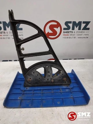 Iveco N/A 2007 - Occ set steunen cabinespoilers Iveco zdjecie 22