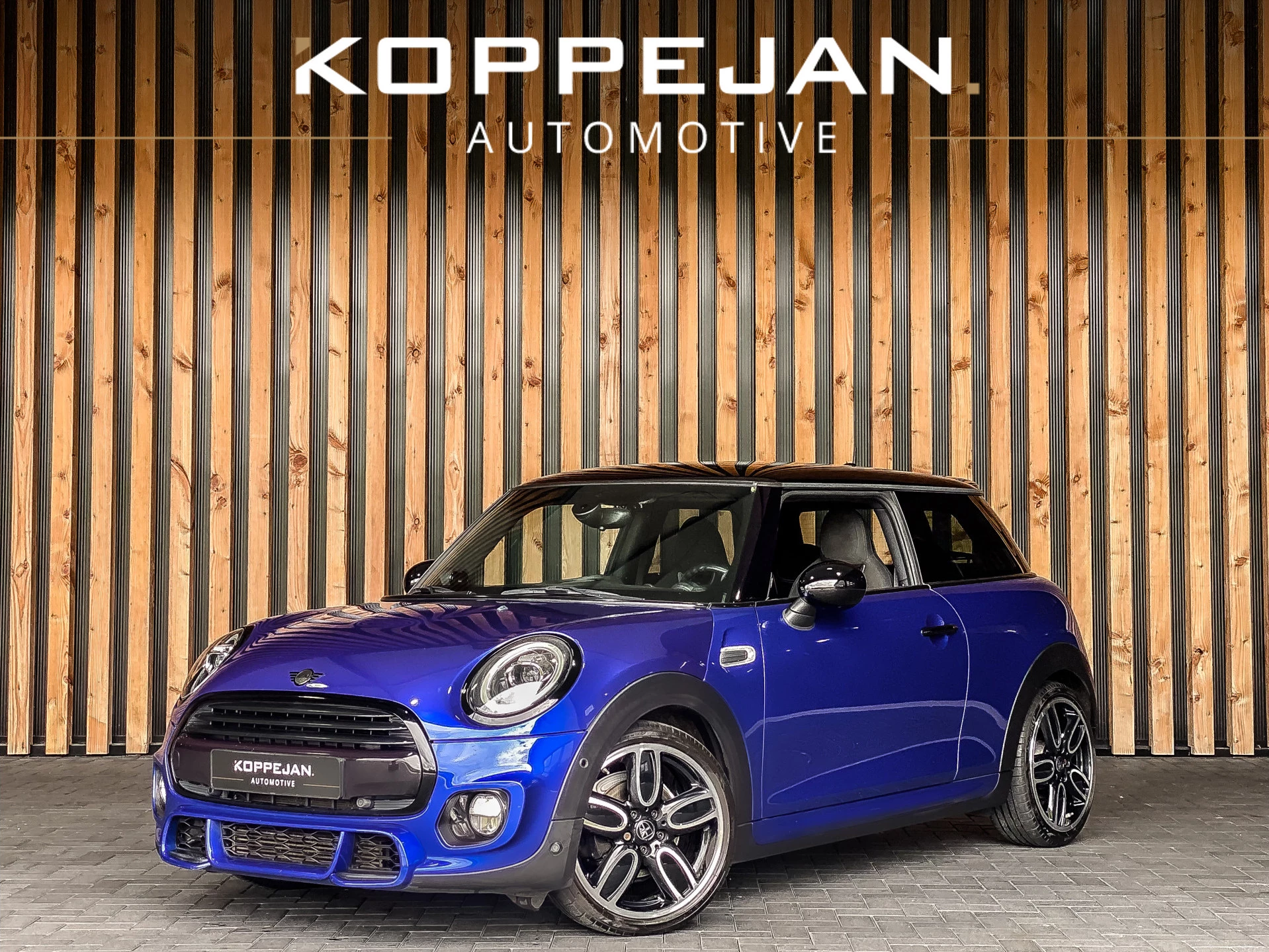 MINI Cooper 2019 - 136PK Automaat John Cooper Works obrázek 1