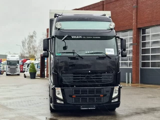 Volvo FH 2013 - 13.460 Globetrotter XL 6x2 - Box with side doors - Loadlift + Kelberg trailer 2012 with loadlift bild 2