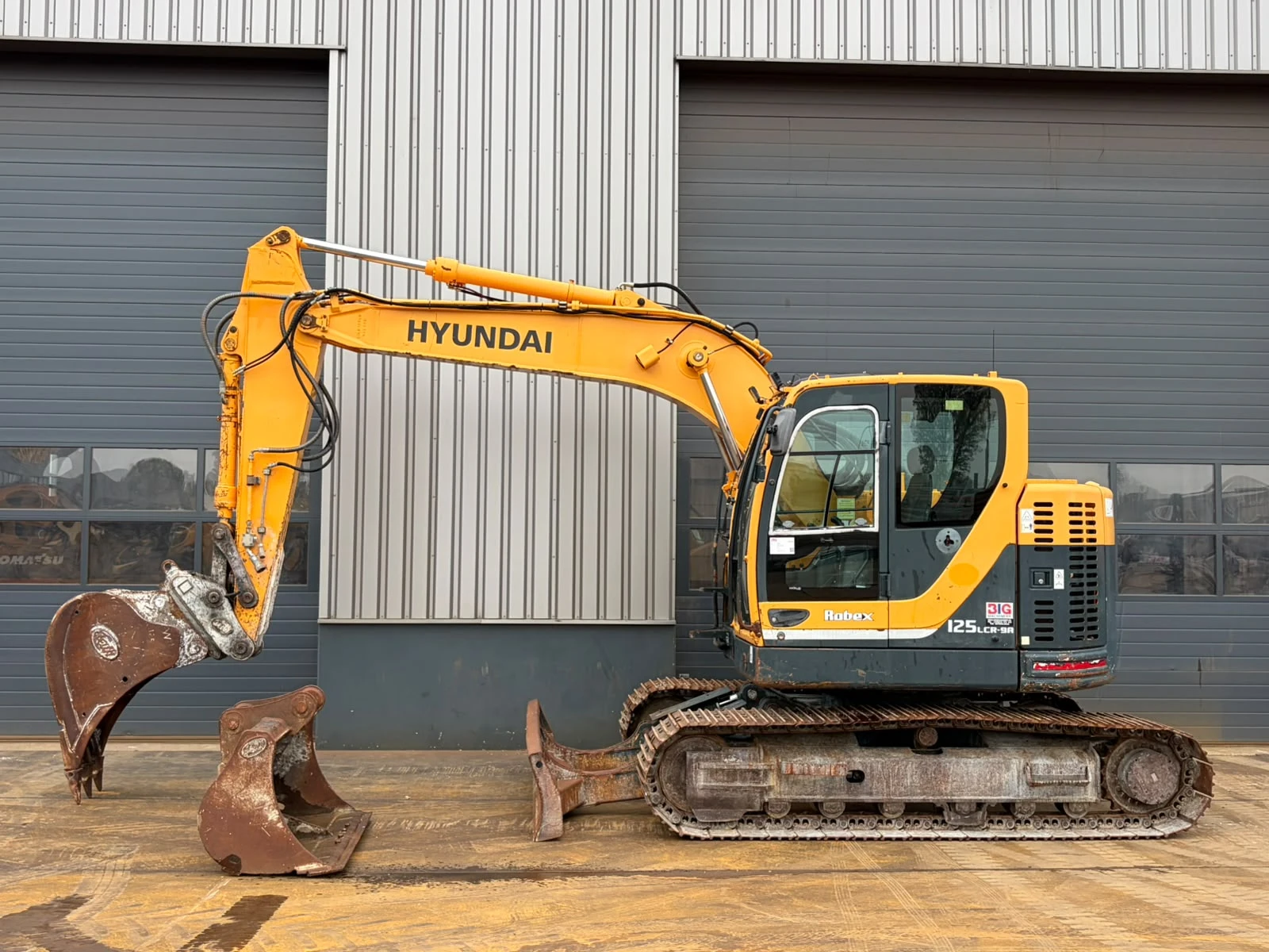 Hyundai R125LCR-9A 2015 image 1