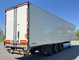 Schmitz Cargobull N/A 2017 - SCB*S3B   THERMO KING SLXi 300   270 CM HIGH  250 CM WIDE   HOLLAND TRAILER zdjecie 4